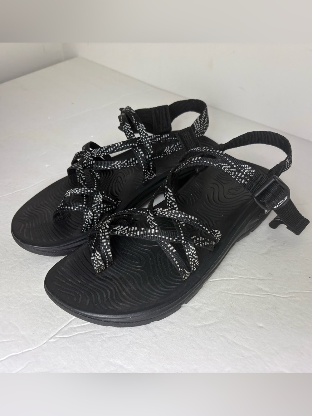 Chaco Women's Z/Volv X2 Strappy Sandals with Toe Loop Black/Gray